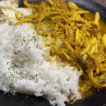 【料理】ほぐしチキンキノコカレー。オリジナルスパイスで作ったら思わずご飯1合食ったやつ