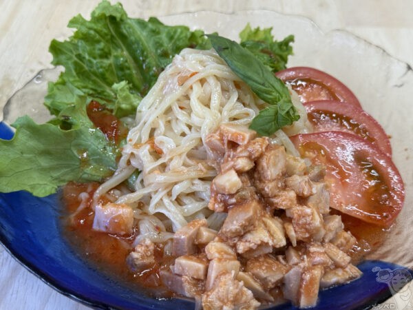【栃木佐野】朝日が昇る屋。暑い季節にもスルスルいける!夏季限定 冷やしトマト麺
