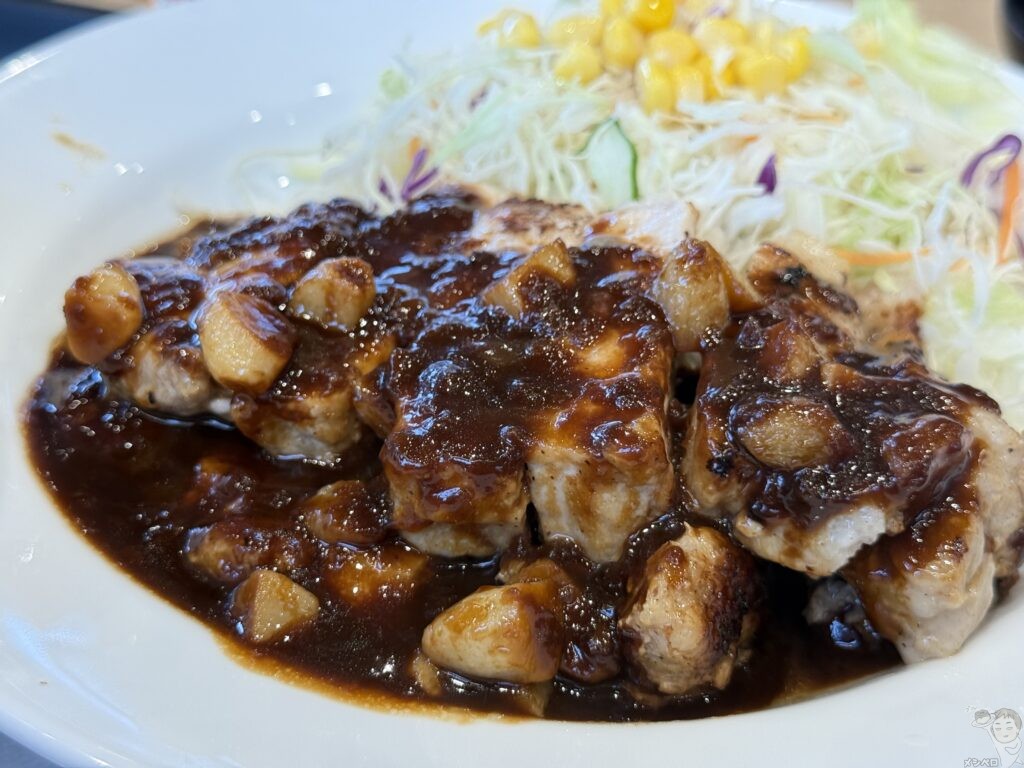 【松屋】国産雪国育ち厚切りトンテキ定食。厚切国産豚に濃厚にんにくソース絡み食欲MAX！！